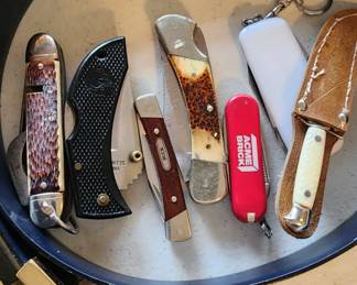 pocket knives