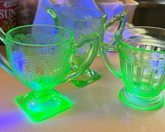 Uranium glassware