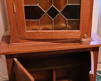 Large Wood Rifle/Shotgun Case -Stained Glass Door - (Height 78", Width 31", Depth 16")