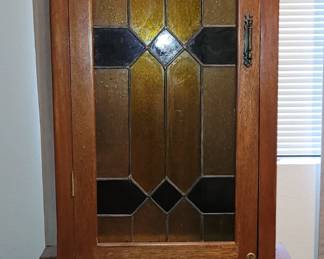 Large Mission Oak Wood Rifle/Shotgun Case -Stained Glass Door - (Height 78", Width 31", Depth 16")