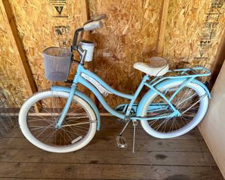 Vtg Nel Lusso Ladies Cruiser Bike