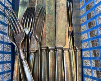 Rogers 12 Flatware 26 Pc!