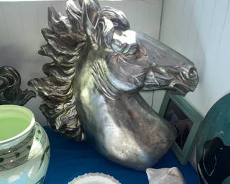 Pier 1 horse head