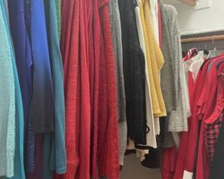 Ladies Clothes - Size XL