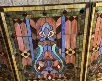 Beautiful stained glass fireplace screen. one missing pieces. (top right corner)