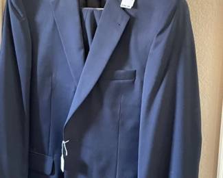 Jos a Banks Men's Suit. New. Never worn.