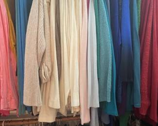 Ladies Sweaters and Pullovers. Size XL