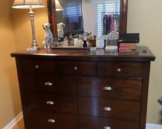 Dresser w/ mirror 54 x 40"
