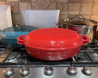 "Sur Le Table" baker, red, 2 piece. Some wear.
