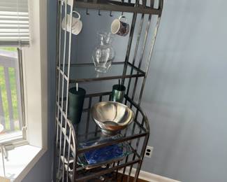 Cute Etagere
