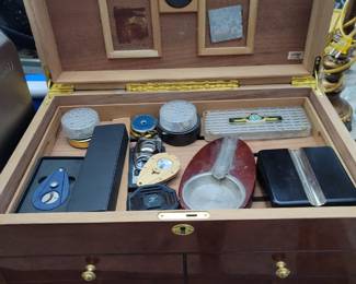 cigar humidor