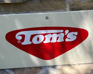 Tom’s Snacks Vending Machine Signs