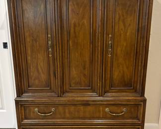 Drexel Heritage Tryon Manor Collection Wardrobe Chest