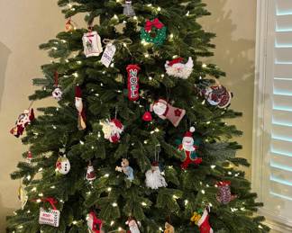 Balsam Hill “Flip” Pre-lit Christmas Tree w/ Remote Control and Storage Bag