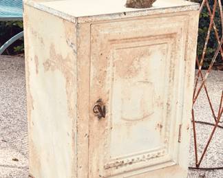 Antique tin bread/pastry box...