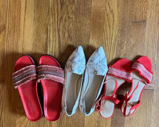 Lots of women’s shoes size 8