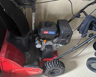Toro 1000 - snow blower - excellent condition