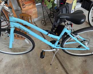Schwinn bicycle - cruiser - like new