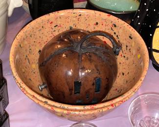 Speckled Serving Bowls W/ Hand Carved Pumpkin Gourd