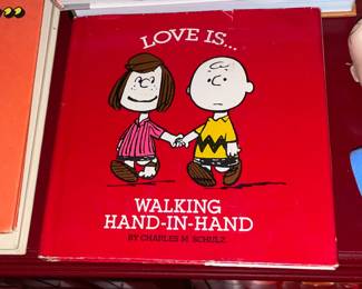 Charlie Brown, Snoopy, & Peanuts Collection (Vintage Books, Ceramic Dolls, Etc.)