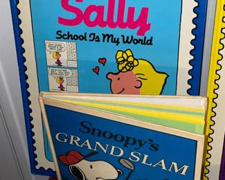 Charlie Brown, Snoopy, & Peanuts Collection (Vintage Books, Ceramic Dolls, Etc.)