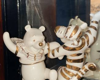 LARGE Winnie The Pooh Collection (Lenox Figurines & Servingware, Handmade Ceramics, Walt Disney Classics Collection Figurines, Vintage Plush, Clothing, Handmade Rugs, Etc.)