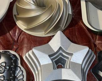 Bakeware Pans (Nordic Ware, Etc.)