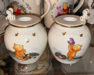 LARGE Winnie The Pooh Collection (Lenox Figurines & Servingware, Handmade Ceramics, Walt Disney Classics Collection Figurines, Vintage Plush, Clothing, Handmade Rugs, Etc.)