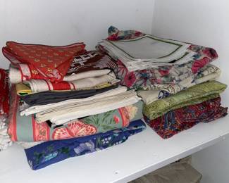 Linen Closet (Towels, Napkins, Tablecloths, Other Assorted Linen, Etc.)