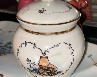 LARGE Winnie The Pooh Collection (Lenox Figurines & Servingware, Handmade Ceramics, Walt Disney Classics Collection Figurines, Vintage Plush, Clothing, Handmade Rugs, Etc.)