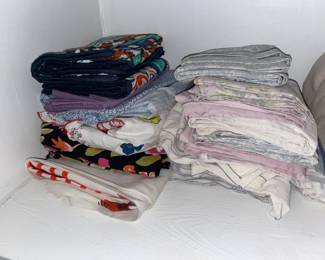 Linen Closet (Towels, Napkins, Tablecloths, Other Assorted Linen, Etc.)