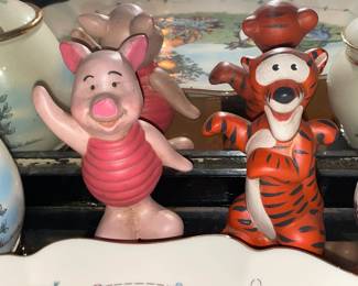 LARGE Winnie The Pooh Collection (Lenox Figurines & Servingware, Handmade Ceramics, Walt Disney Classics Collection Figurines, Vintage Plush, Clothing, Handmade Rugs, Etc.)