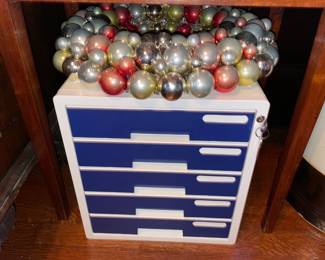 Antique Christmas Ornament Ball Wreath