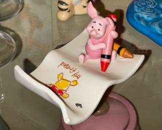 LARGE Winnie The Pooh Collection (Lenox Figurines & Servingware, Handmade Ceramics, Walt Disney Classics Collection Figurines, Vintage Plush, Clothing, Handmade Rugs, Etc.)