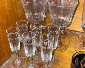 Clear Glassware & Stemware