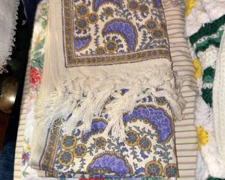 Assorted Linen