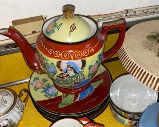 Asian Teapot W/ Plates
