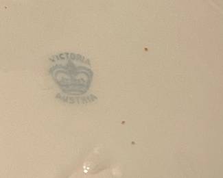 Hand Painted Figural Decorative Plate By "Victoria - Austria"