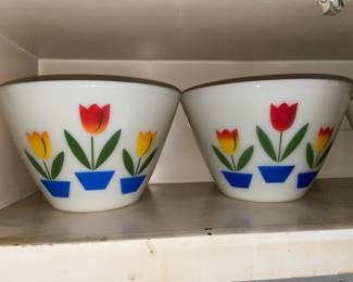 FABULOUS Vintage Fire King Tulip Mixing Bowls