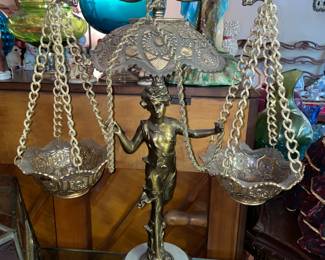 STUNNING "Scales Of Justice" Bronze Figure W/ Marble Base & Gold Painted Crystal Bowls