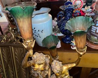 STUNNING Gold Figural Lamp W/ Green & Orange Horn Glass Flower Lamp Shades