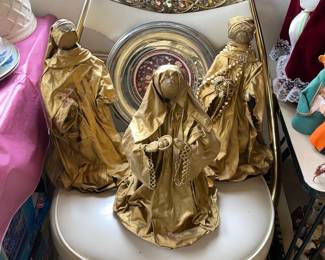 Paper Mache Christmas Decor