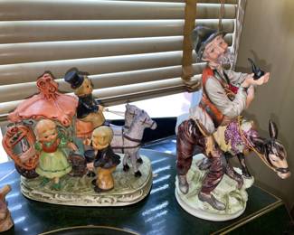 Figurines