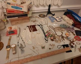 Costume jewellery and other bric a brac