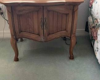 Thomasville nightstand