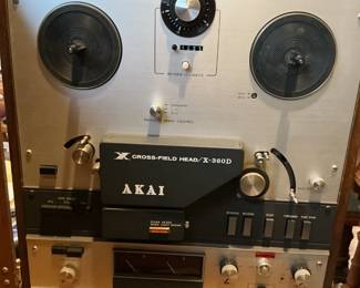 reel-to-reel tape recorder