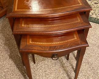 Nesting End Table Set