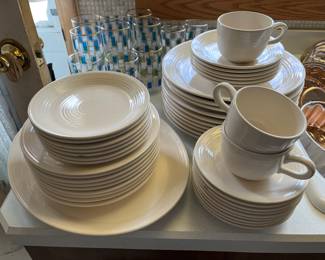 Franciscan earthenware dish set....