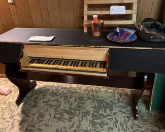 Harpsichort/clavichord....