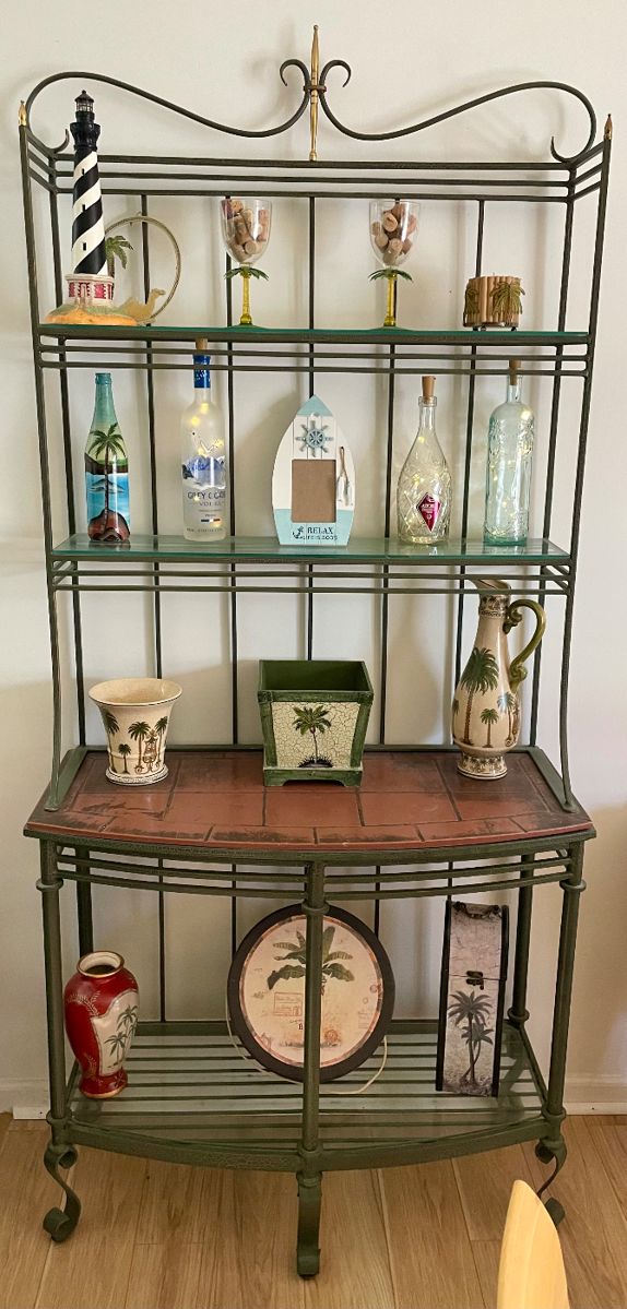 BAKERS RACK, BEACH/NAUTICAL DECOR